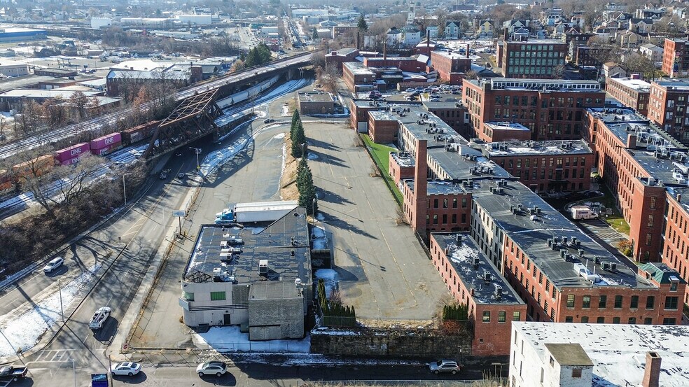 More Photos Of 241 Southbridge St, Worcester Bar For Sale