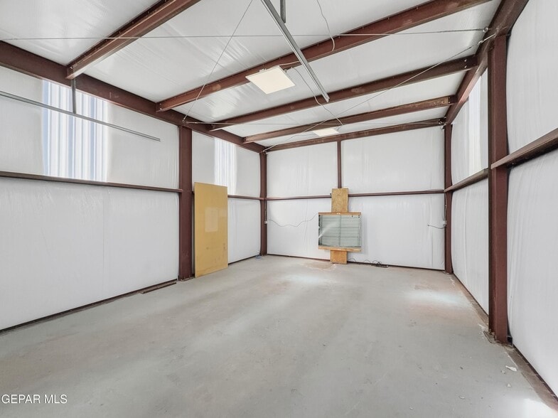 More Photos Of 2201 Texas Ave, El Paso Warehouse For Sale