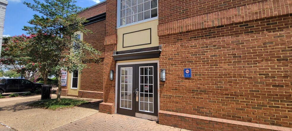 More Photos Of 7 W Queens Way, Hampton Medical For Sale