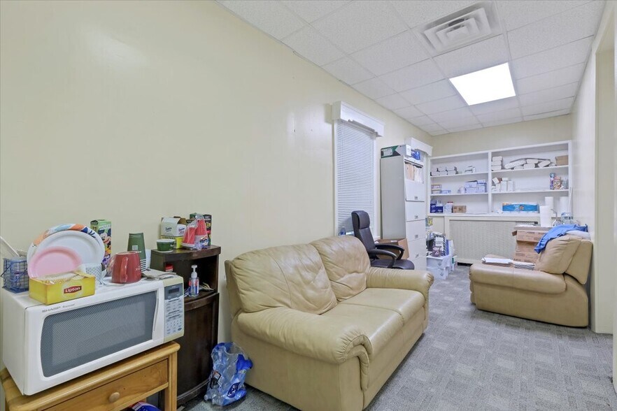 More Photos Of 100 S Highland Ave, Ossining Office For Sale