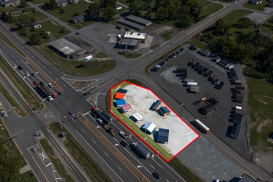More Photos Of 216 E Commerce St, Waverly Land For Sale