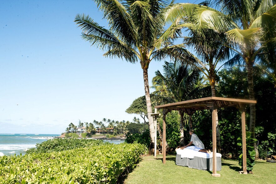 More Photos Of 65 Hana Hwy, Paia Restaurant For Lease