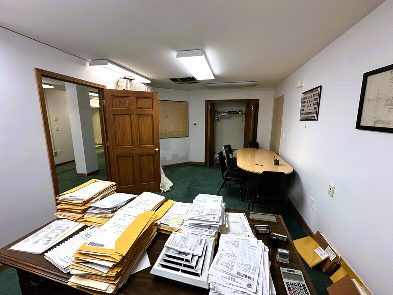 More Photos Of 15 Dunham Ave, Jamestown Medical For Lease