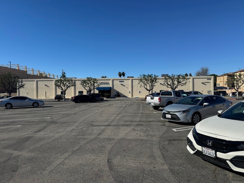 Primary Photo Of 11155-11165 Sepulveda Blvd, Mission Hills Medical For Sale