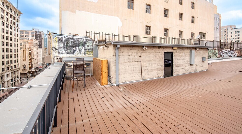 More Photos Of 731 S Broadway, Los Angeles Loft Creative Space For Sale