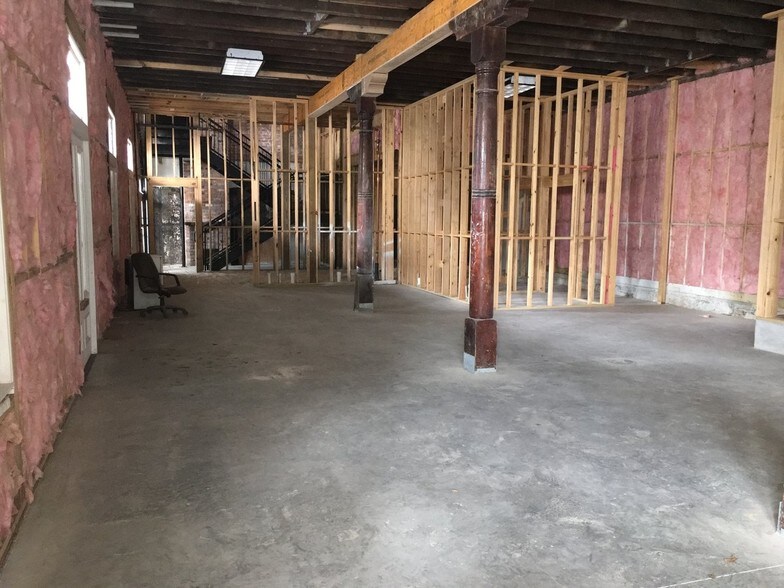 More Photos Of 801 Frenchmen St, New Orleans Restaurant For Lease