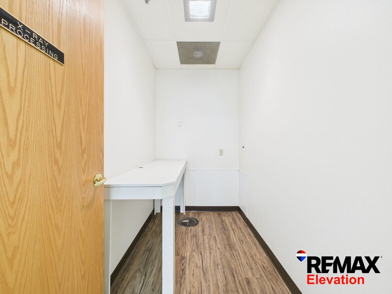 More Photos Of 156 N 6th St, Basin Office For Lease