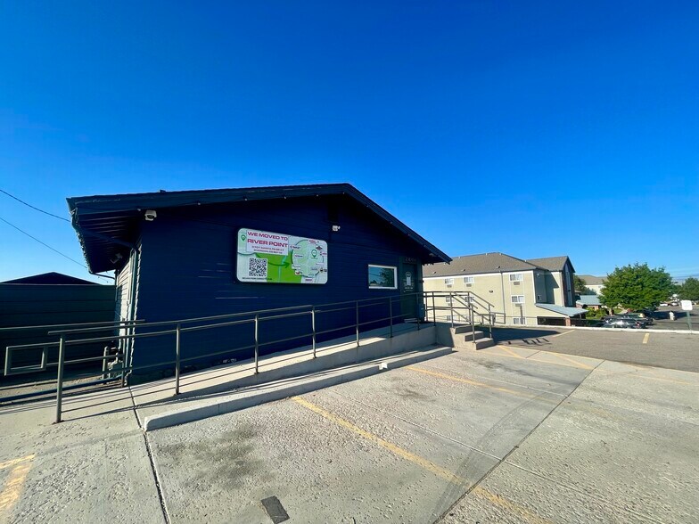 More Photos Of 2800 W Hampden Ave, Englewood Storefront For Sale