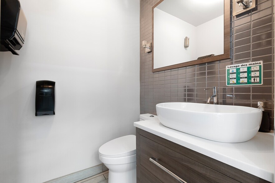 More Photos Of 139 Boul Sir-Wilfrid-Laurier, St-Basile-le-Grand Freestanding For Sale