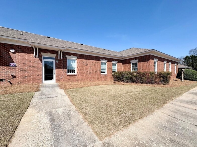 More Photos Of 470 S Houston Lake Rd, Warner Robins Office For Lease