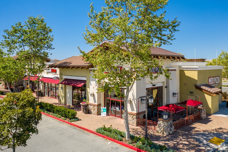 More Photos Of 23602-23624 El Toro Rd, Lake Forest General Retail For Lease