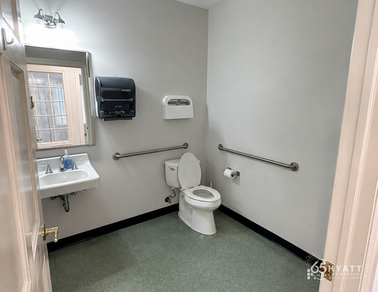 More Photos Of 1049 MD-3, Gambrills Office For Lease