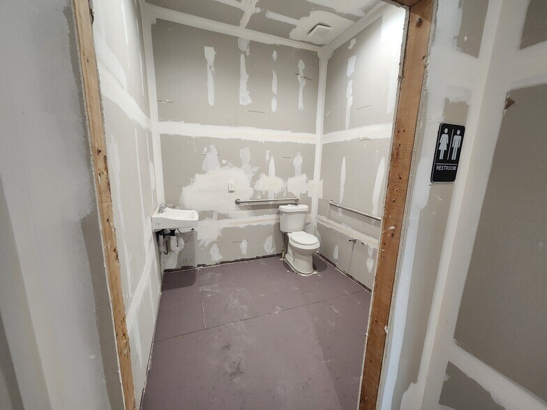 More Photos Of 2641 Fruitville Rd 0, Sarasota Medical For Sale