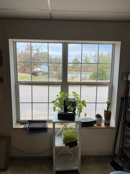 More Photos Of 6701 NW 178th St, Edmond Flex For Sale