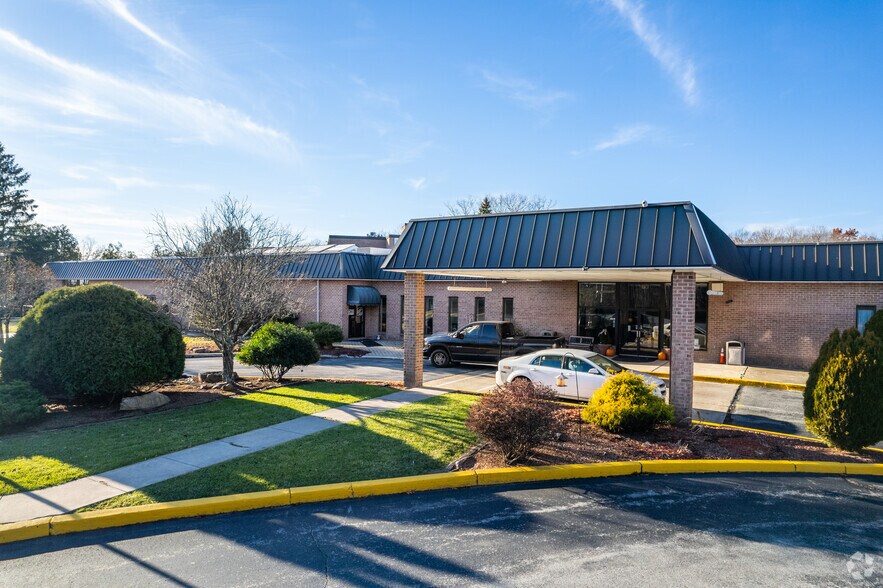 More Photos Of 35 Hospitality Way, Lake Harmony Hotel For Sale