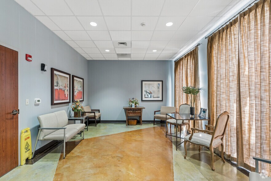 More Photos Of 17030 Red Oak Dr, Houston Medical For Sale