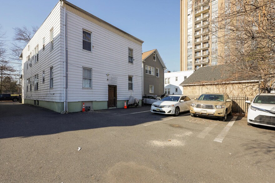 More Photos Of 150 Dayton St, Newark Multifamily For Sale