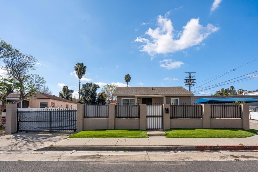 More Photos Of 855 Franklin Ave, El Cajon Multifamily For Sale