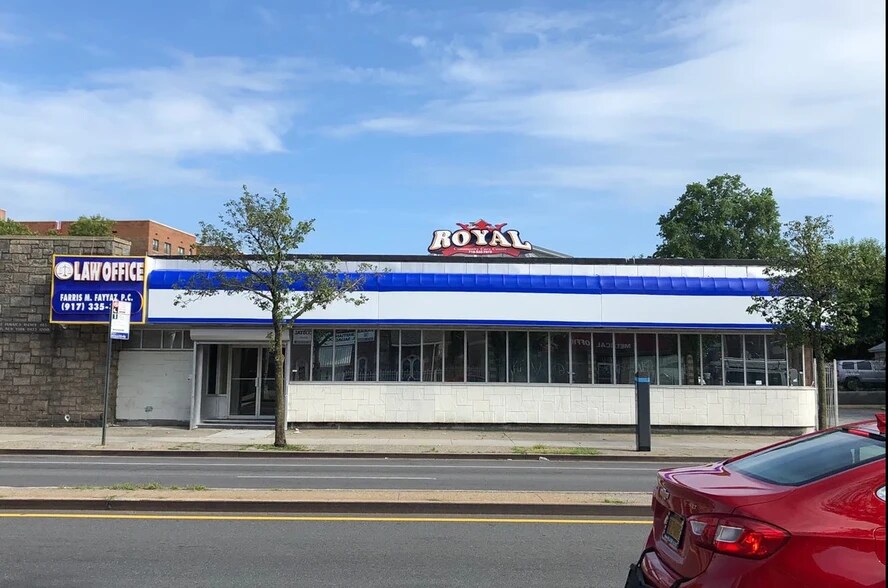 Primary Photo Of 192-08 Jamaica Ave, Hollis Office For Lease