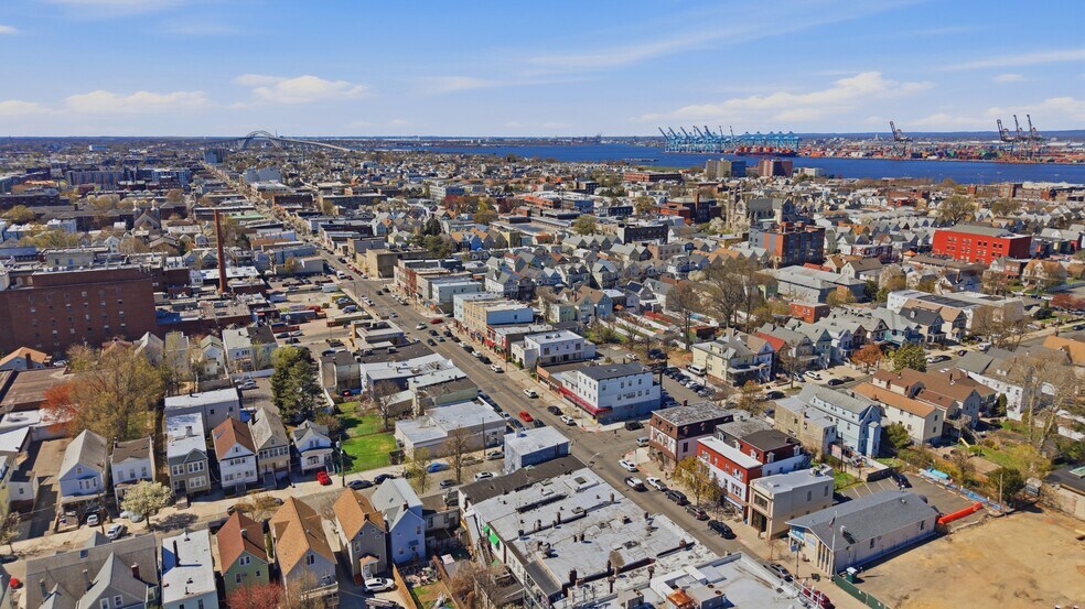 More Photos Of 671-673 Broadway, Bayonne Bar For Sale