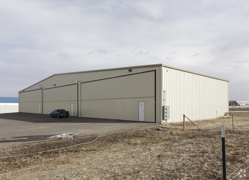More Photos Of 5293-5297 Gulf Stream Ct, Loveland Airplane Hangar For Sale