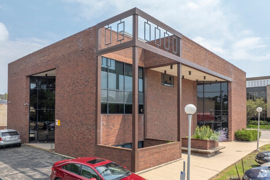 More Photos Of 1020 Regent St, Madison Medical For Lease