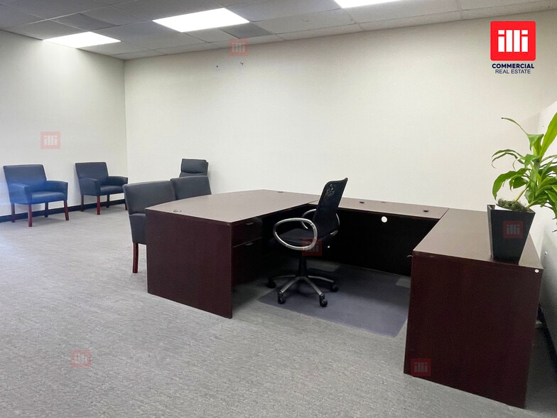 More Photos Of 2401 Ventura Blvd, Camarillo Storefront For Lease