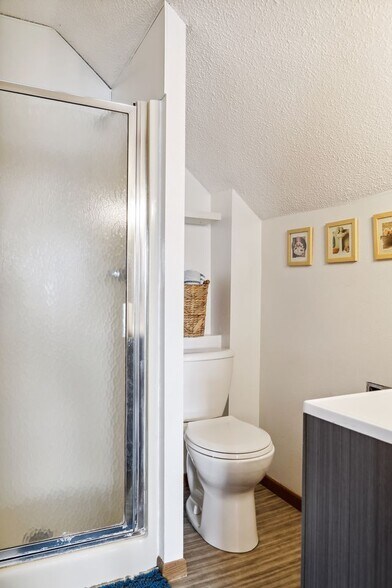 More Photos Of 613 E La Salle Ave, Barron Restaurant For Sale