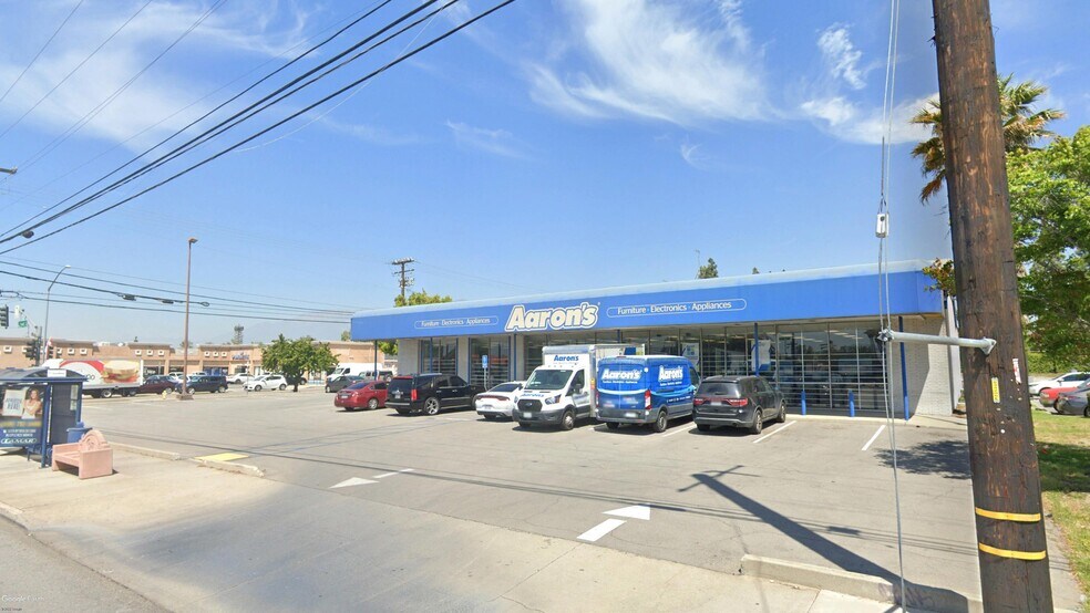 Primary Photo Of 17110 Foothill Blvd, Fontana Storefront For Lease
