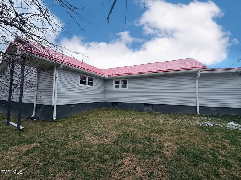 More Photos Of 404 Hurricane Rd NE, Wise Medical For Sale