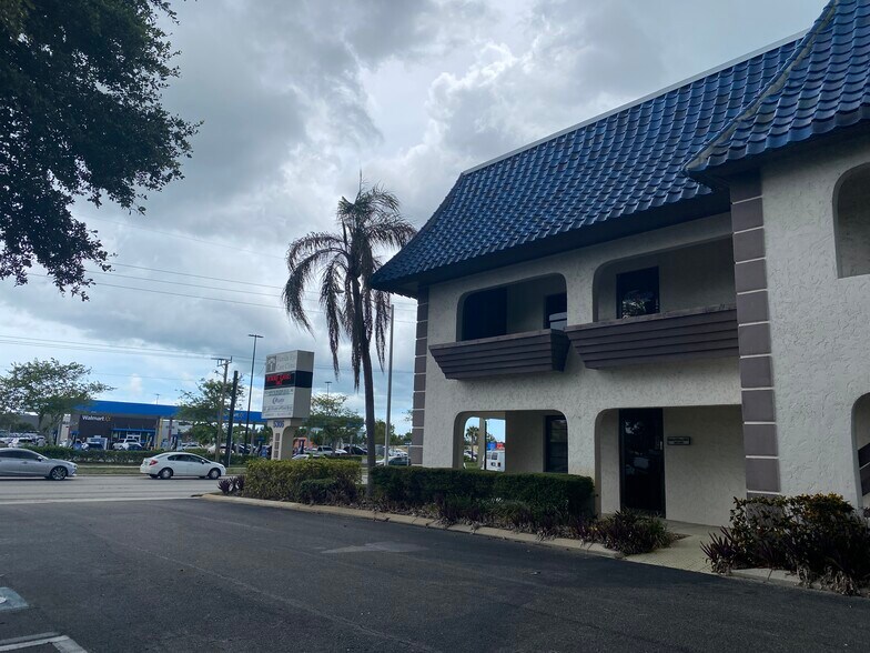 More Photos Of 5306 Cortez Rd W, Bradenton Medical For Lease
