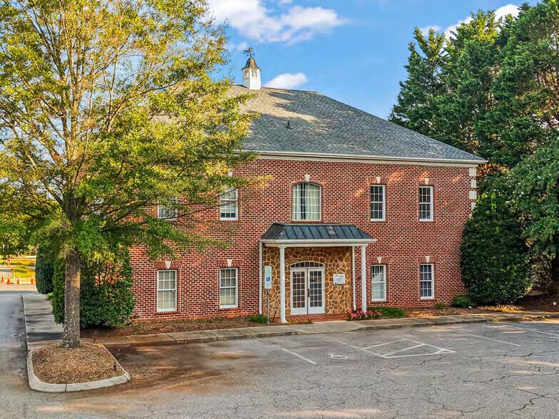 More Photos Of 6614 Shallowford Rd, Lewisville Medical For Sale