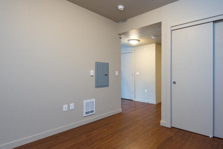 More Photos Of 4419-4439 NE Fremont St, Portland Apartments For Sale