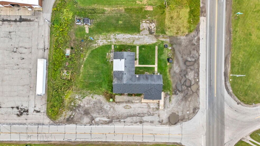 More Photos Of 40980 Butternut Park Ct, Elyria Specialty For Sale