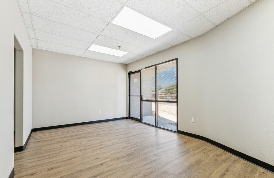 More Photos Of 2209 W 1st St, Tempe Unknown For Lease