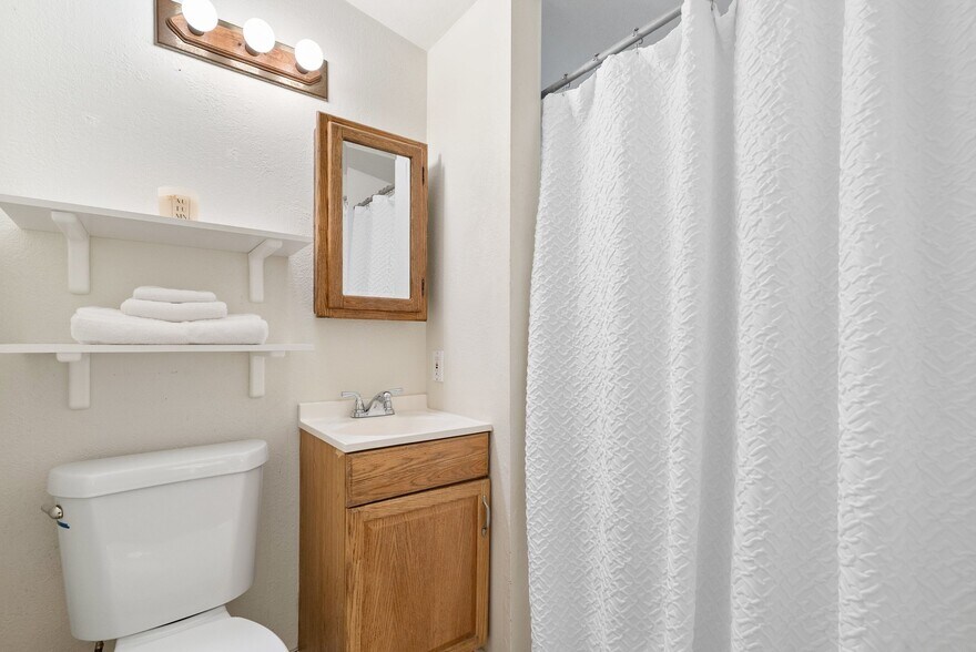More Photos Of 516 Capitola Ave, Capitola Multifamily For Sale