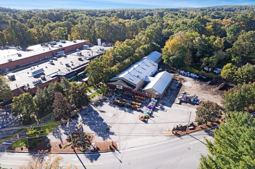 More Photos Of 24 Maple Rd, Chelmsford General Retail For Sale