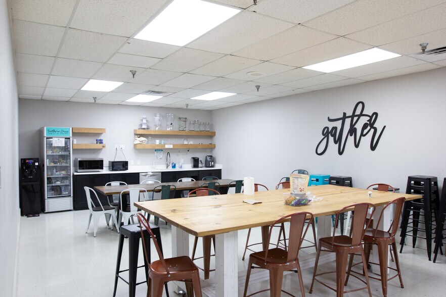 More Photos Of 1330 Capital Pky, Carrollton Warehouse For Sale