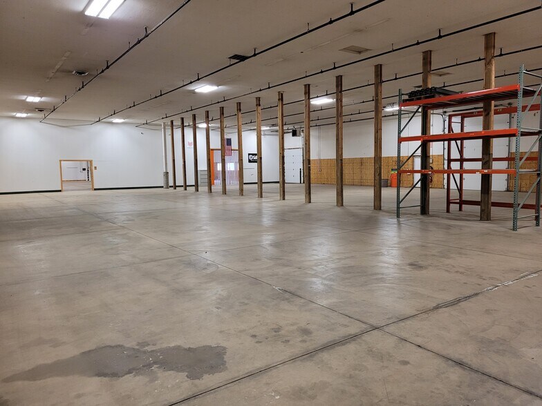 More Photos Of 4484 Allen Rd, Stow Warehouse For Lease