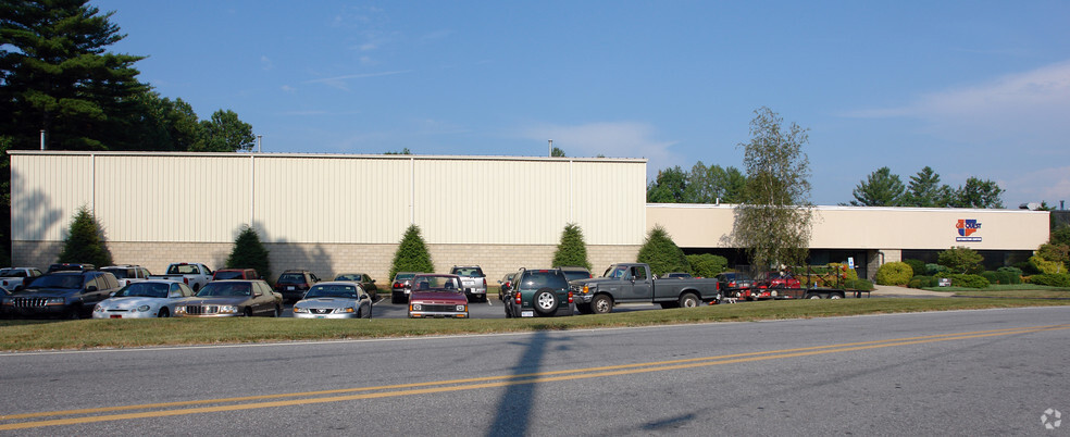 Primary Photo Of 150 Old Shoals Rd, Arden Warehouse For Lease