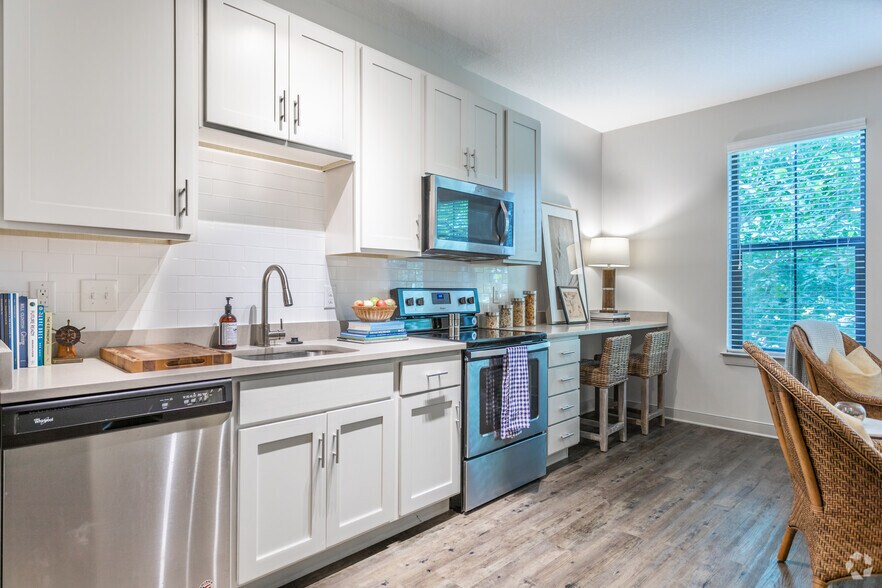 More Photos Of 1421 Shucker Cir, Mount Pleasant Apartments For Lease