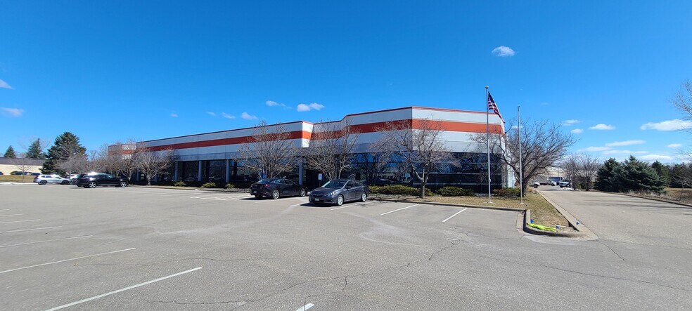 More Photos Of 2400 Pilot Knob Rd, Mendota Heights Light Manufacturing For Lease