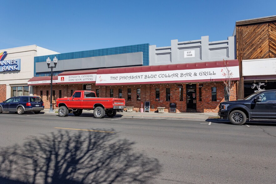 More Photos Of 149 E Main St, Hermiston Bar For Lease