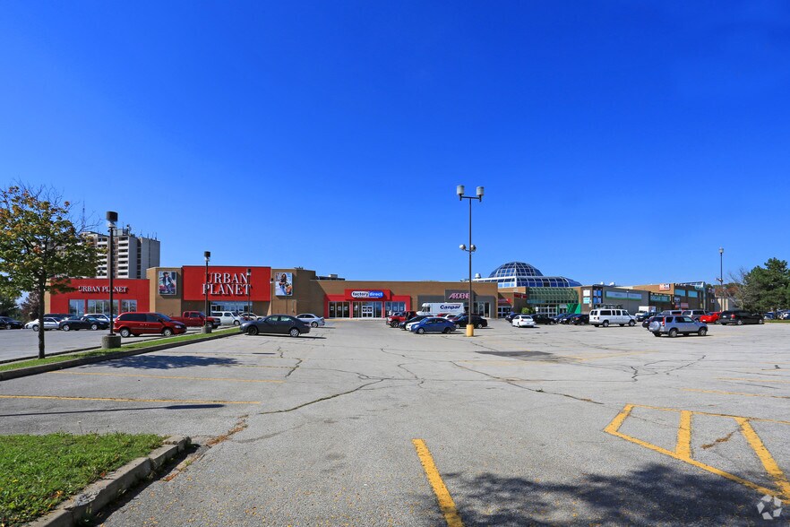 More Photos Of 400 Bayfield St, Barrie Storefront For Lease