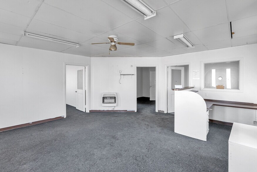 More Photos Of Amazing Industrial Warehouse Opportunity, Detroit Warehouse For Sale