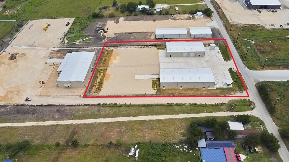 More Photos Of 764 Soechting Rd, New Braunfels Unknown For Lease