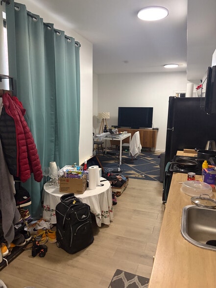 More Photos Of 410 Utica Ave, Brooklyn Storefront Retail Office For Sale