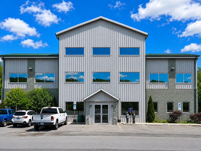 More Photos Of 957 National Hwy, Lavale Medical For Sale