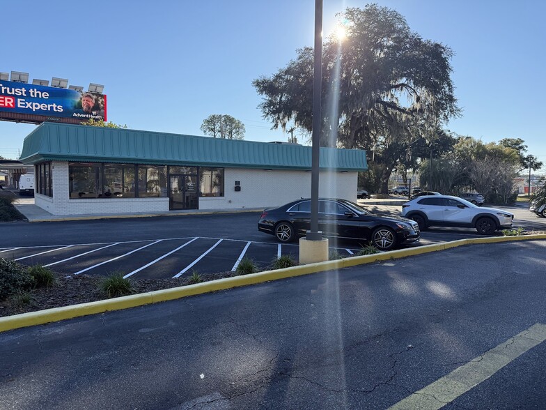 More Photos Of 1536 S Pine Ave, Ocala Fast Food For Lease