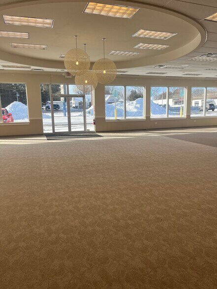 More Photos Of 7608 Oswego Rd, Liverpool Unknown For Lease